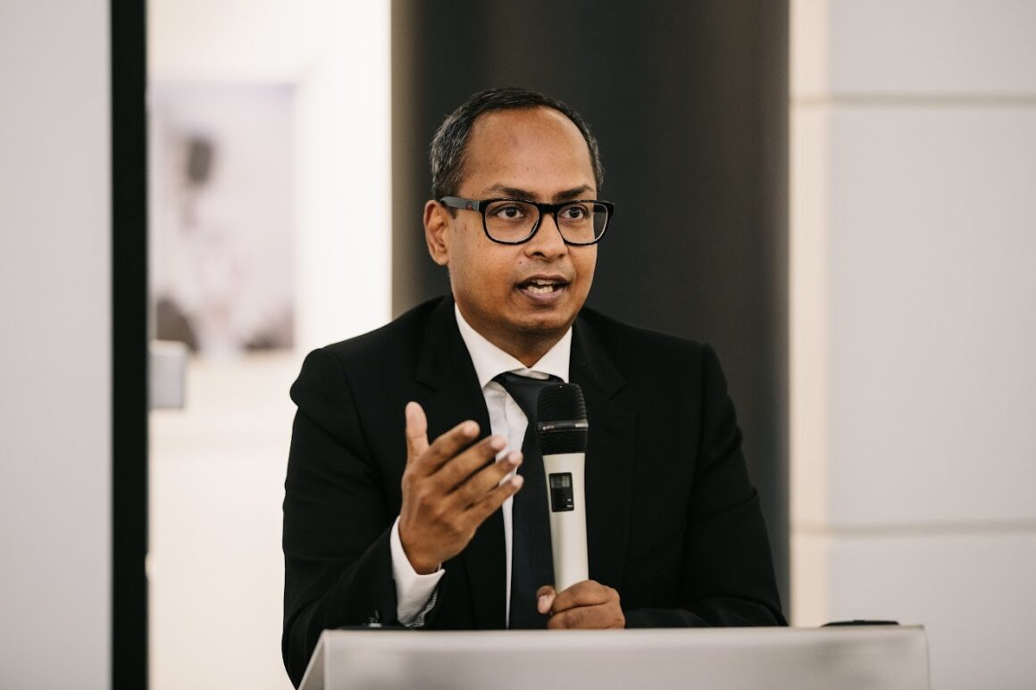 Cover image uploader